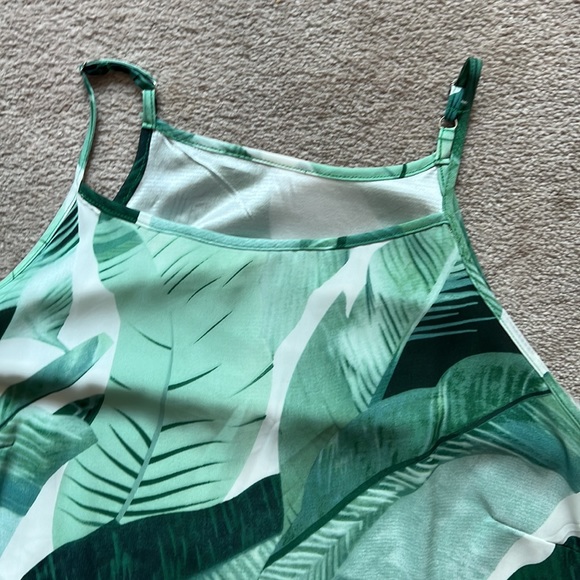 Green spaghetti strap dress - Picture 2 of 2